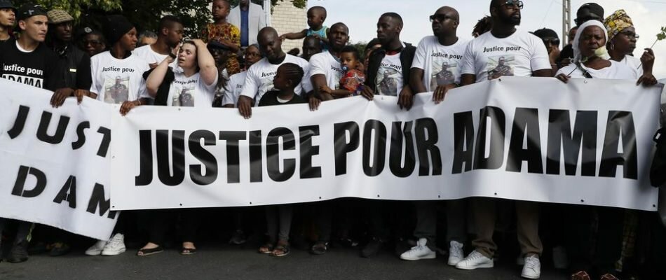 18 mois de prison ferme pour un des frères d’Adama Traoré