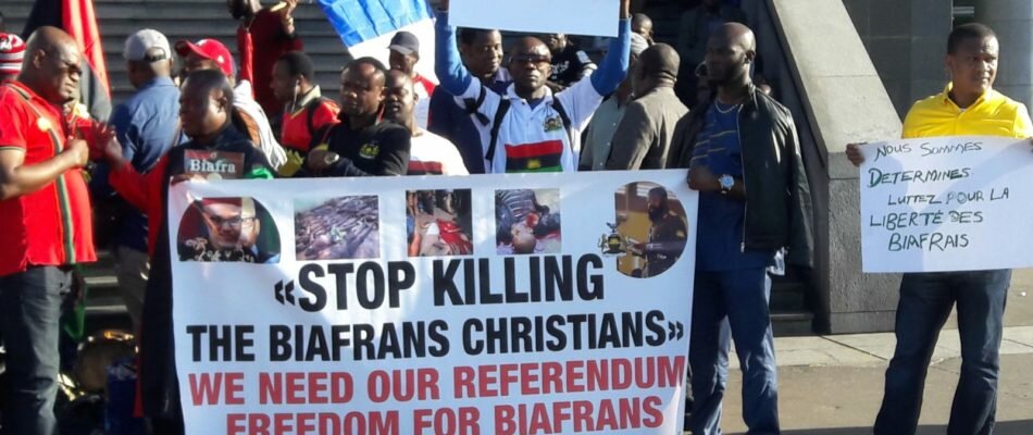 Rassemblement de Biafrais à la Bastille