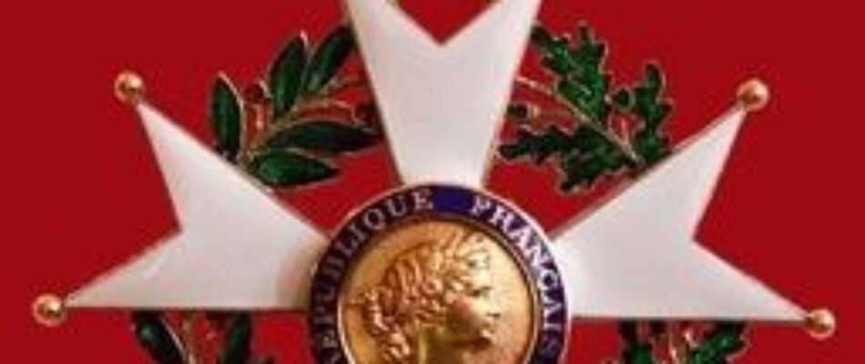 Copinage : les anciens ministres promus dans l’ordre de la Légion d’Honneur